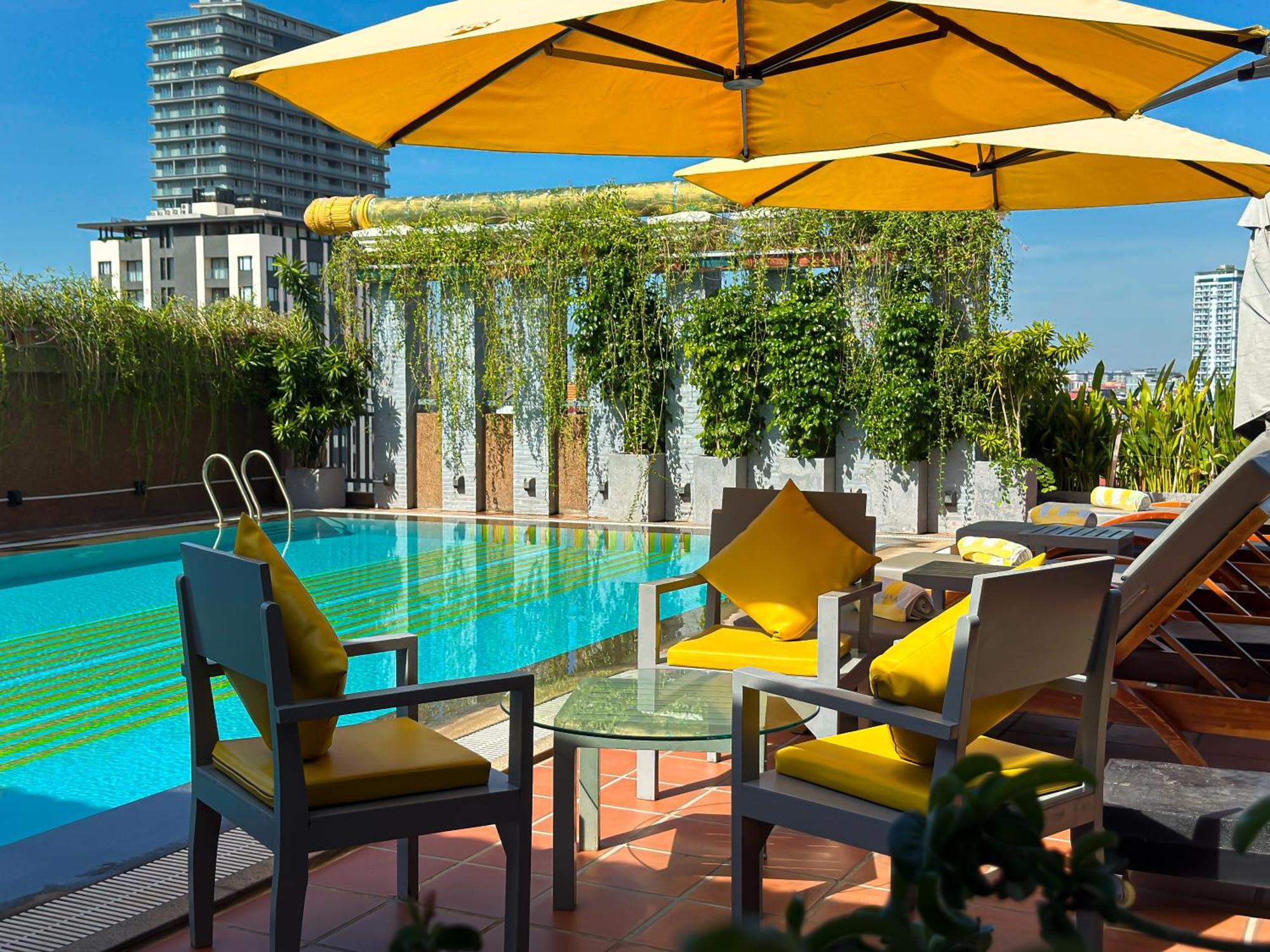 Jaya Suites Hotel Phnom Penh Eksteriør billede